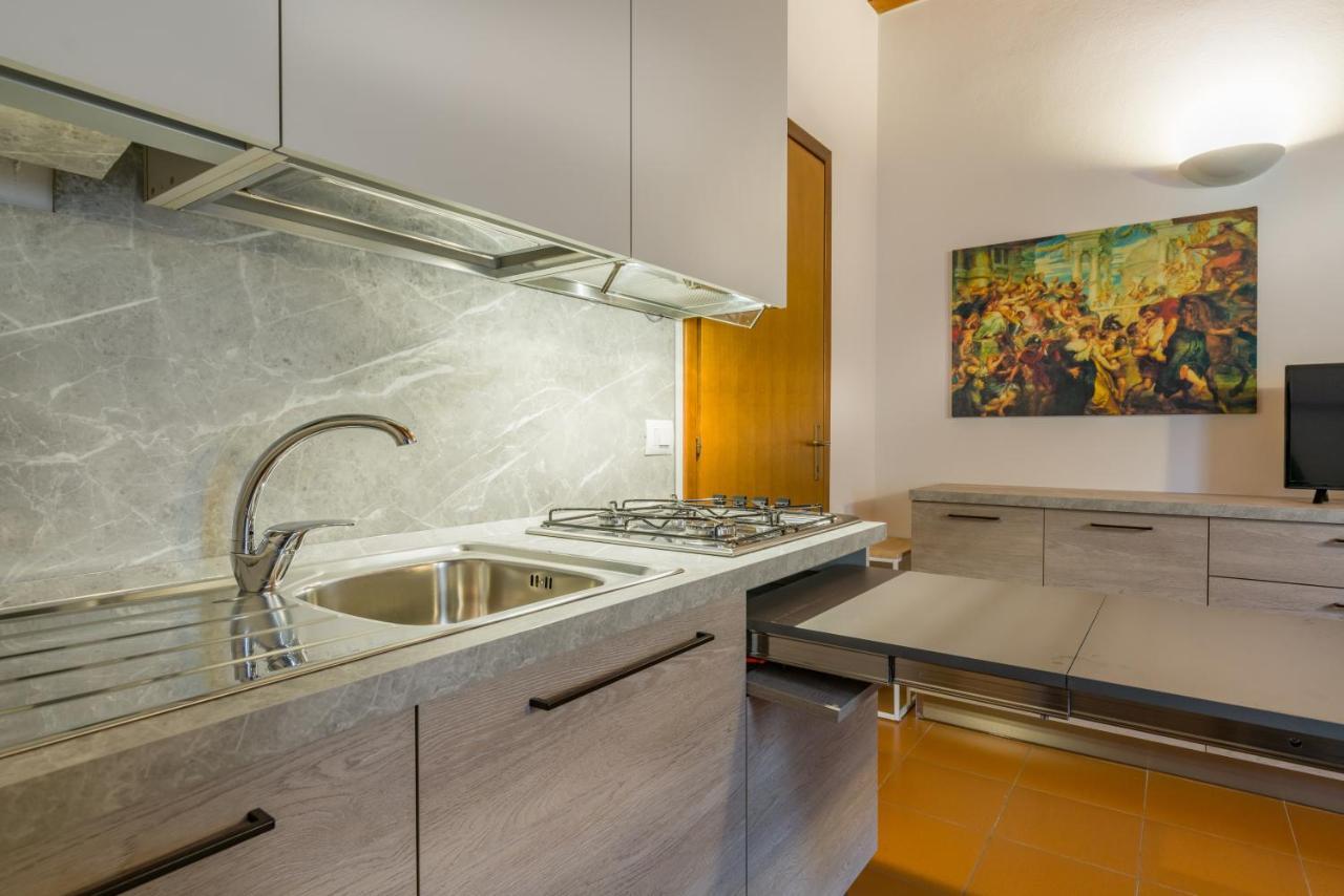 Apartments City Center Verona Bagian luar foto