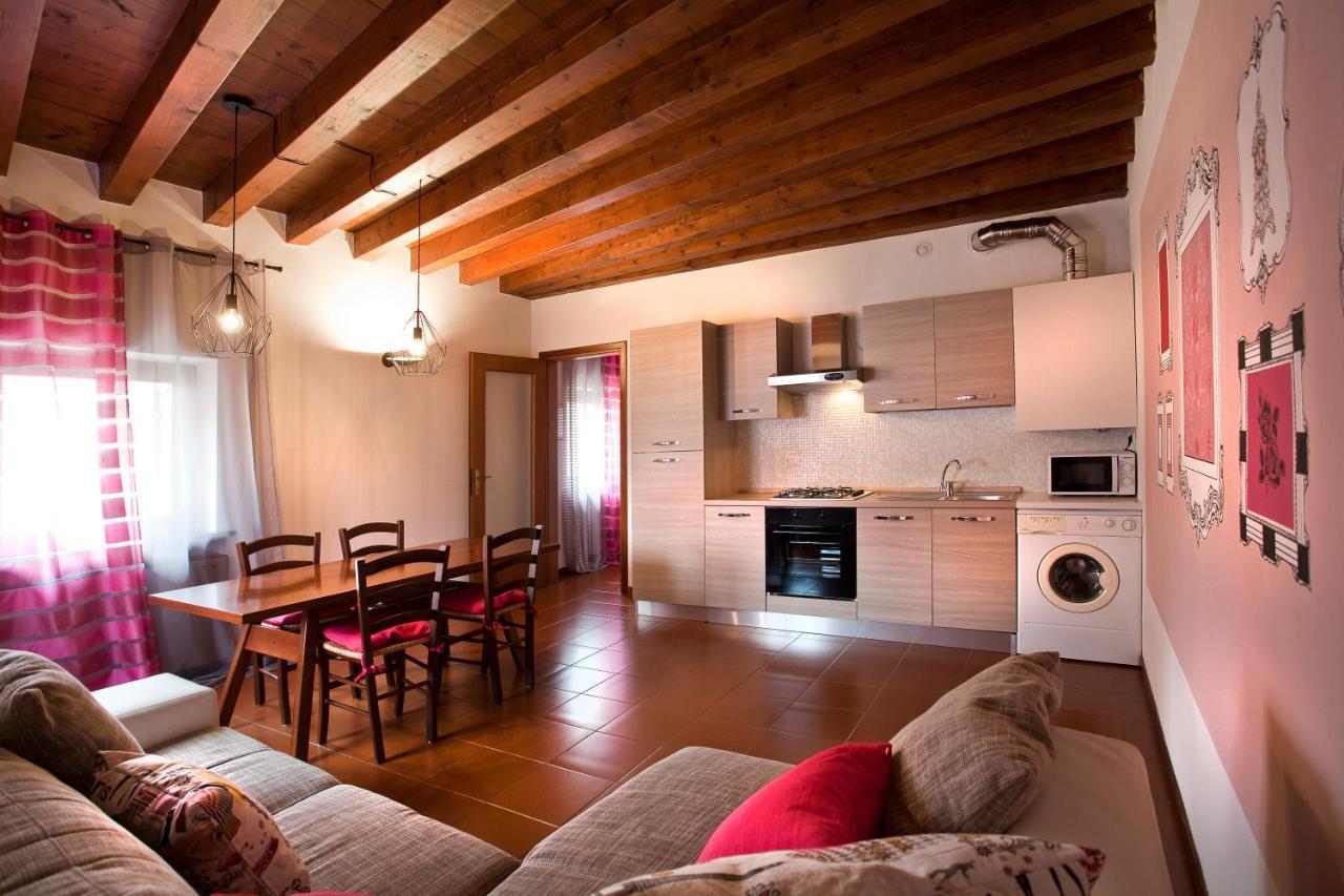 Apartments City Center Verona Bagian luar foto