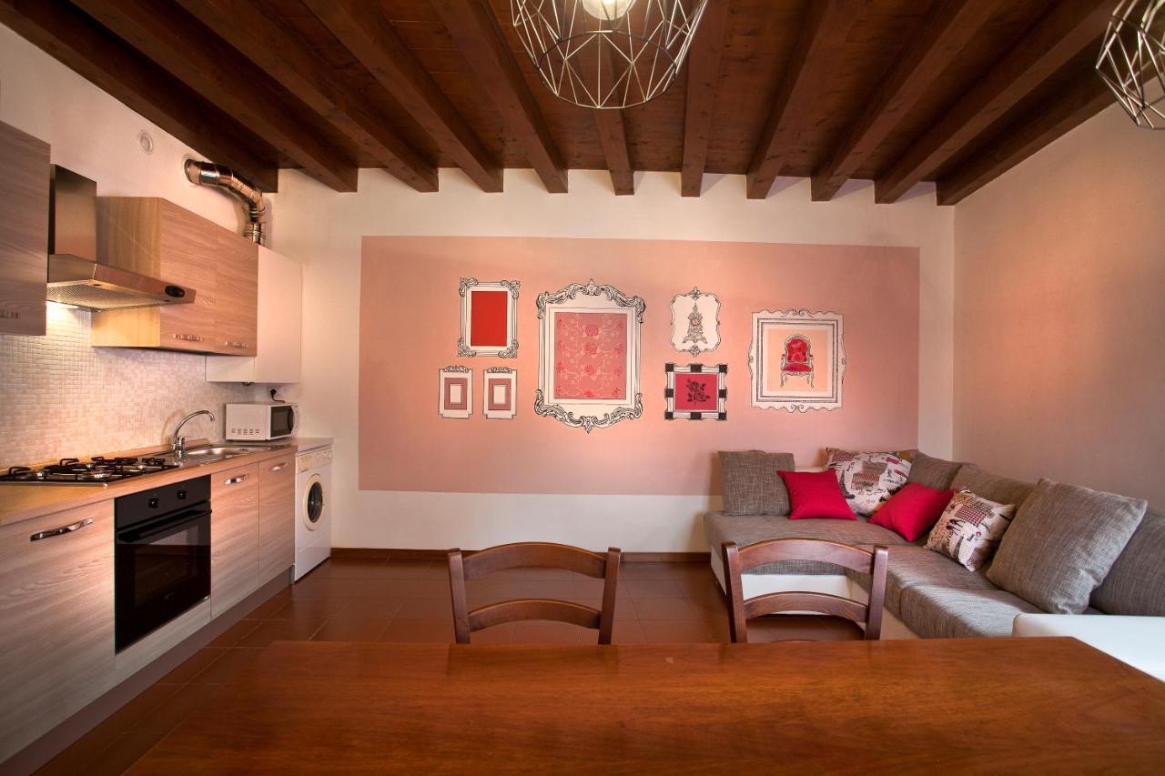 Apartments City Center Verona Bagian luar foto